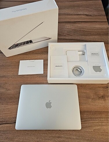 Macboook