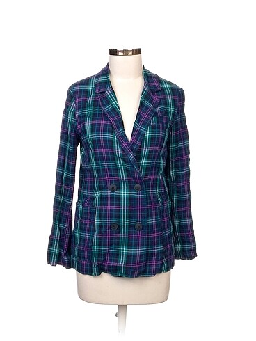 Bershka Blazer %70 İndirimli.