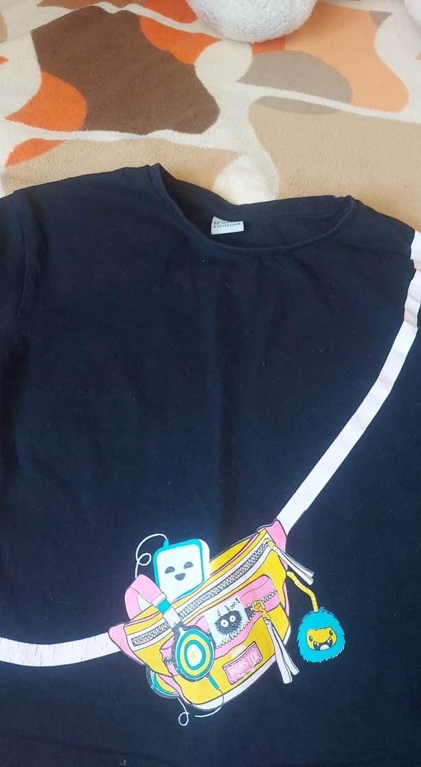 Kız Çocuk Siyah Baskılı Tişört - Görsel 2