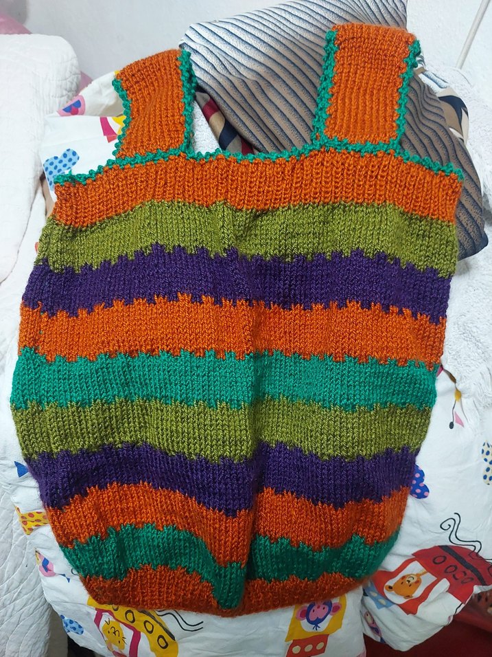 Renkli Örgü Bebek yeleği - Görsel 3