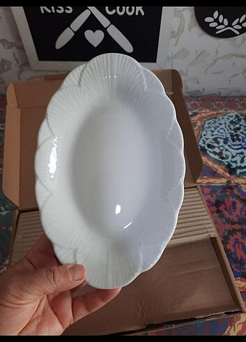 3 adet Porland 22 cm yaprak model kayık tabak