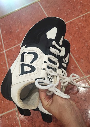 Diğer Sehir Stiline Uygun Siyah Beyaz Sneaker