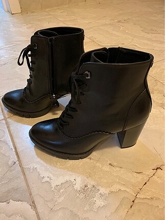 Bata italyadan sifir urun 37 deri