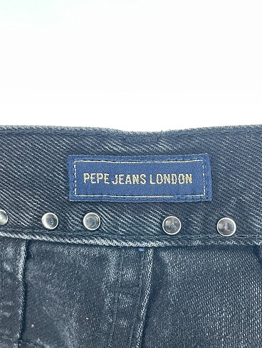 40 Beden çeşitli Renk Pepe Jeans Jean / Kot %70 İndirimli.