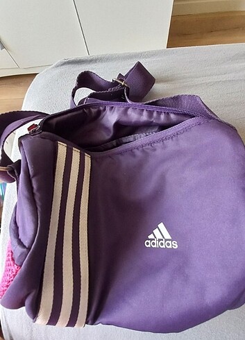 Adidas orijinaldir 