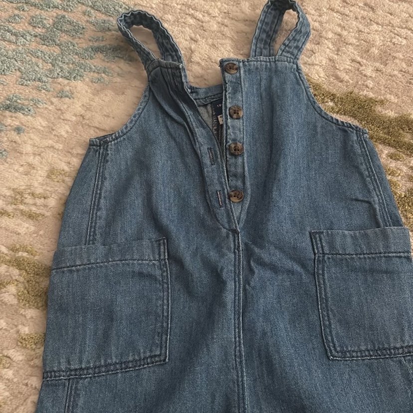 Old Navy Çocuk Kot Tulum Düğmeli Bol Kesim - Görsel 4