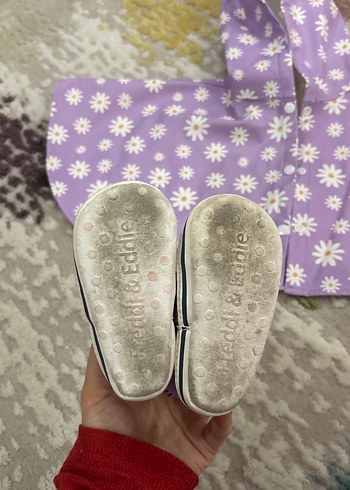 Kız bebek Lila Kapüşonlu Yağmurluk - Görsel 2