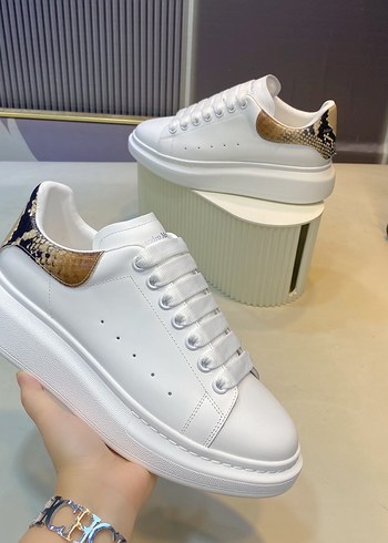 38 Beden beyaz Renk Alexander Mcqueen sneakers