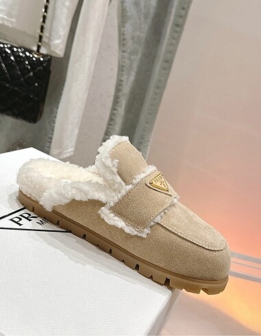 Prada terlik