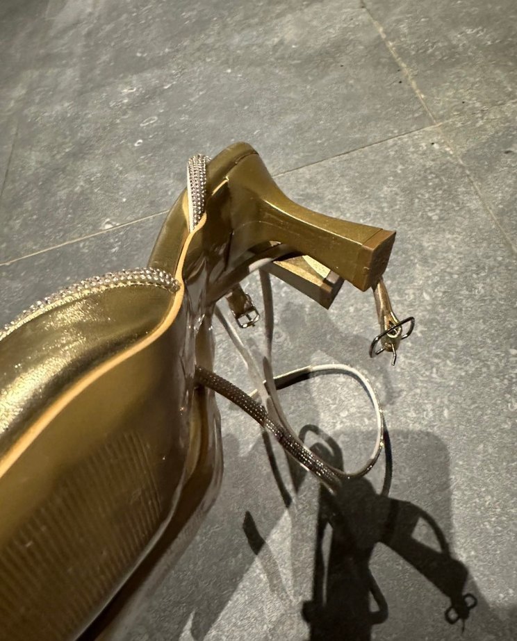 Altın Renkli Stiletto Topuklu Kadın Abiye Ayakkabı - Görsel 4