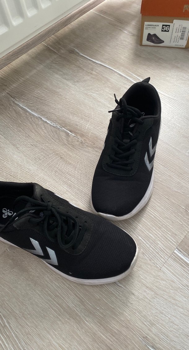 Siyah Elastik Bağcıklı Kadın Spor Ayakkabı - Görsel 4