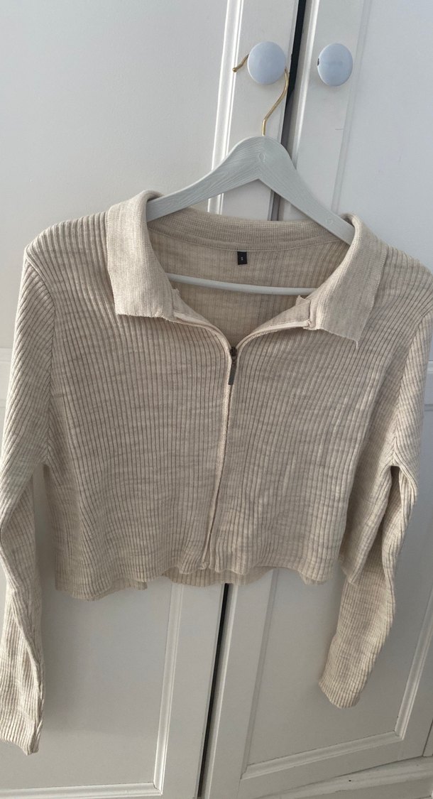 Bej Fermuarlı Uzun Kollu Triko Kazak - Görsel 2