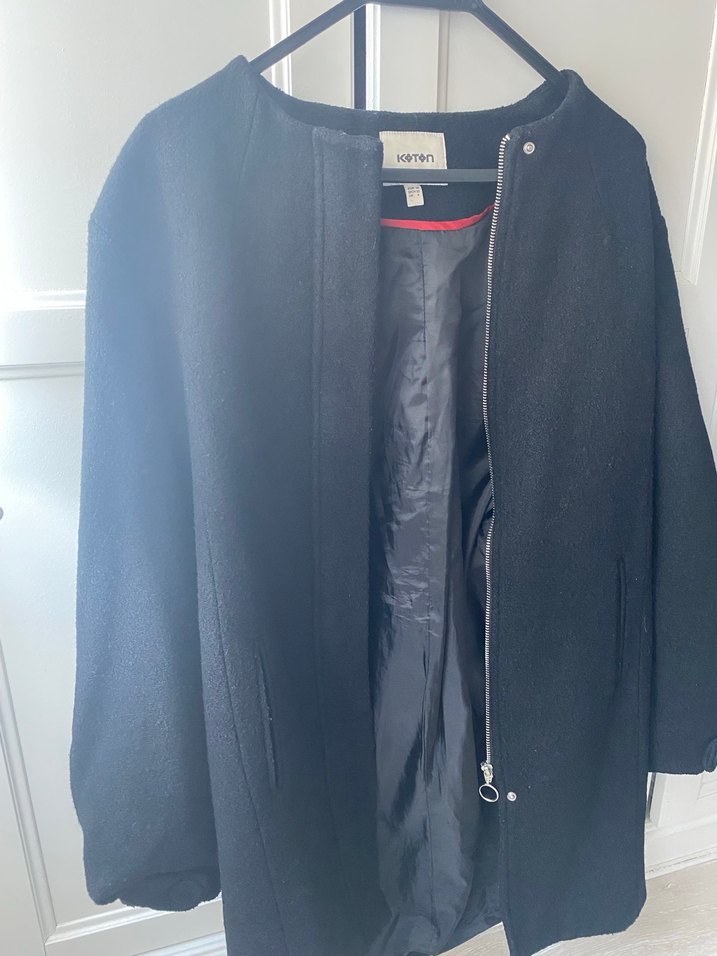 Siyah Düz Kesim Kadın Kaban - Görsel 2