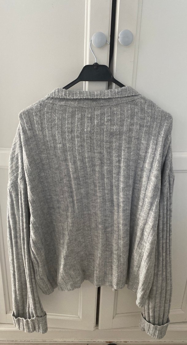 Gri Düğmeli Kadın Triko Kazak - Görsel 5