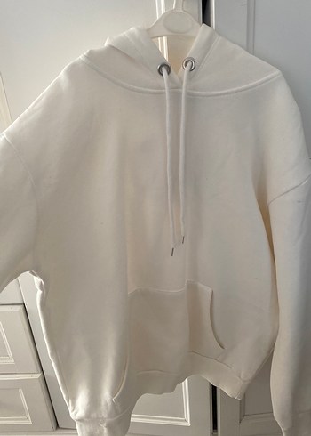 Beyaz Kapüşonlu Salaş Sweatshirt - Görsel 4