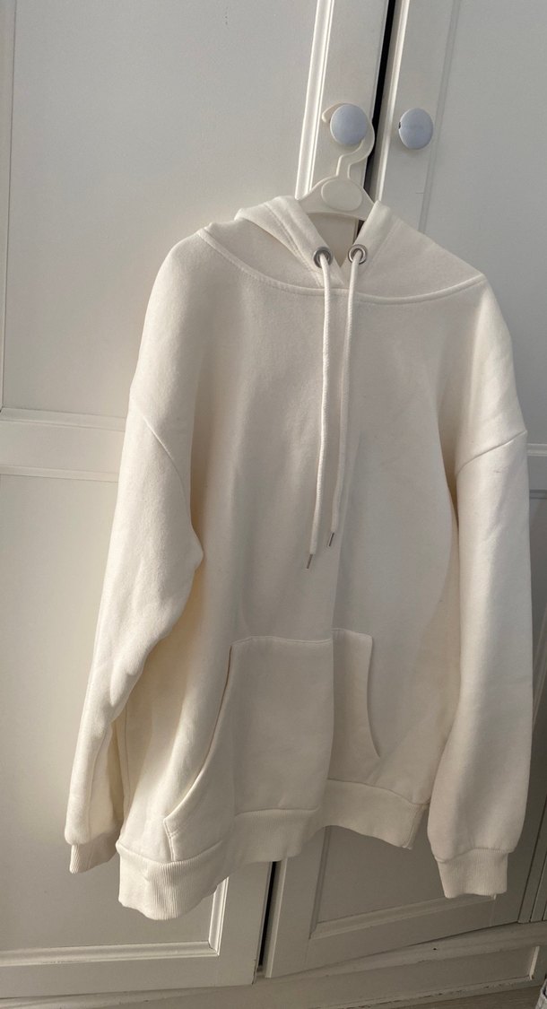 Beyaz Kapüşonlu Salaş Sweatshirt - Görsel 2