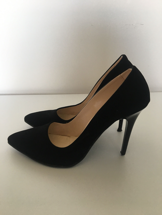 Siyah stiletto