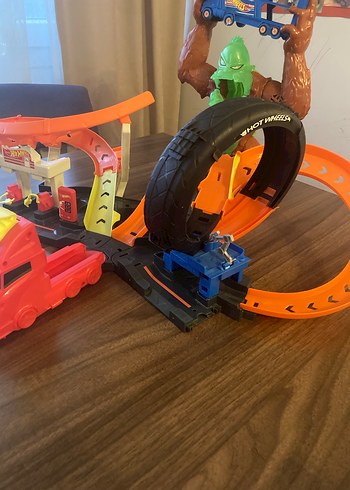 Hot wheels zehirli goril saldırısı. - Görsel 2