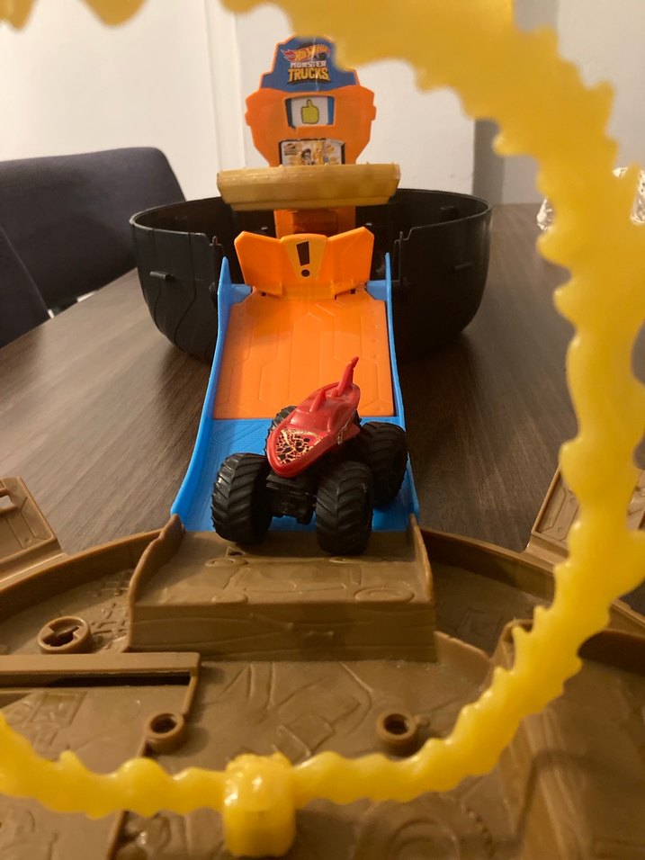 Hot wheels akrobasi tekerleği - Görsel 5