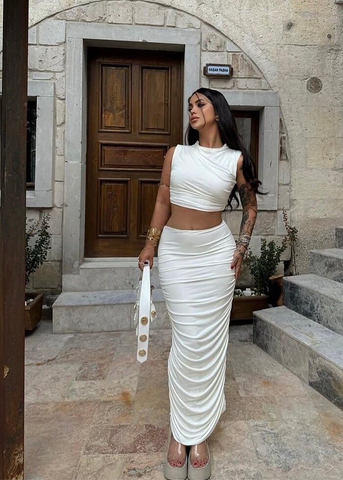 Beyaz etek takım - Görsel 3