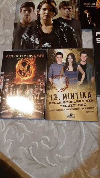  Beden Renk Açlık Oyunları Kitap Seti 
