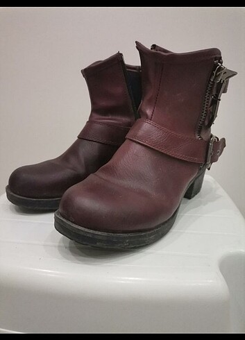 37 Beden bordo Renk Bordo bot
