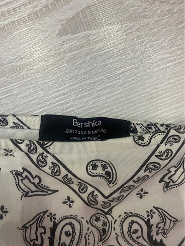 Bershka Berska crop