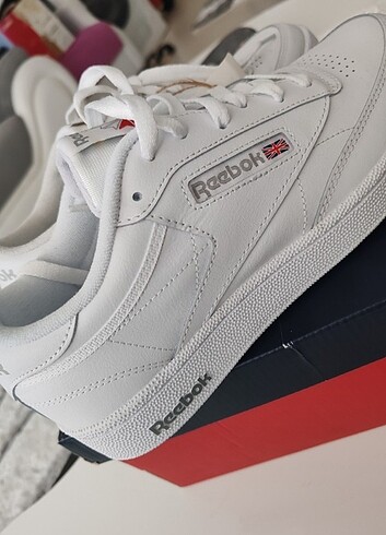 43 Beden beyaz Renk Orijinal Reebok Sneakers