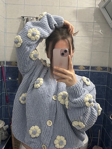 ÇİÇEKLİ HIRKA