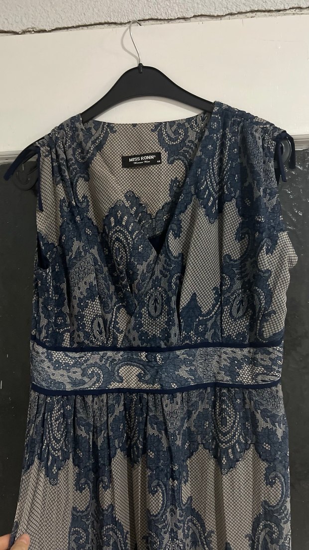 V Yaka Kemerli Uzun Bohem Elbise - Görsel 4