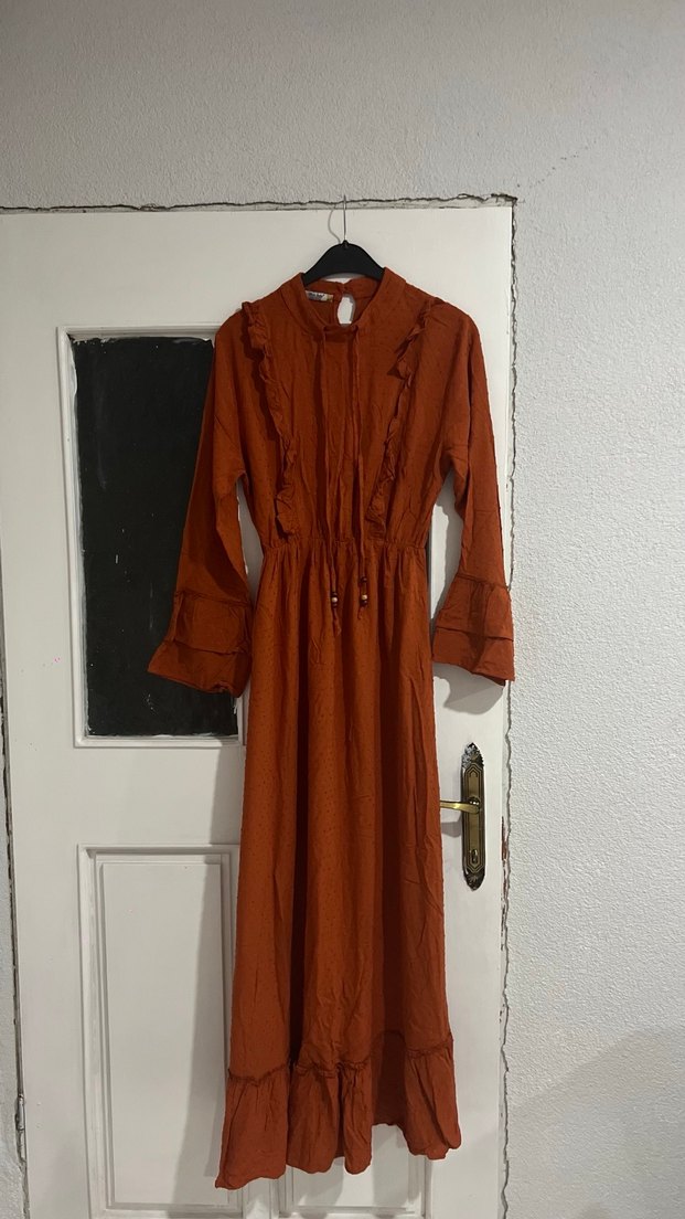 Uzun Kol Robalı Kahverengi Tesettür Elbise - Görsel 2