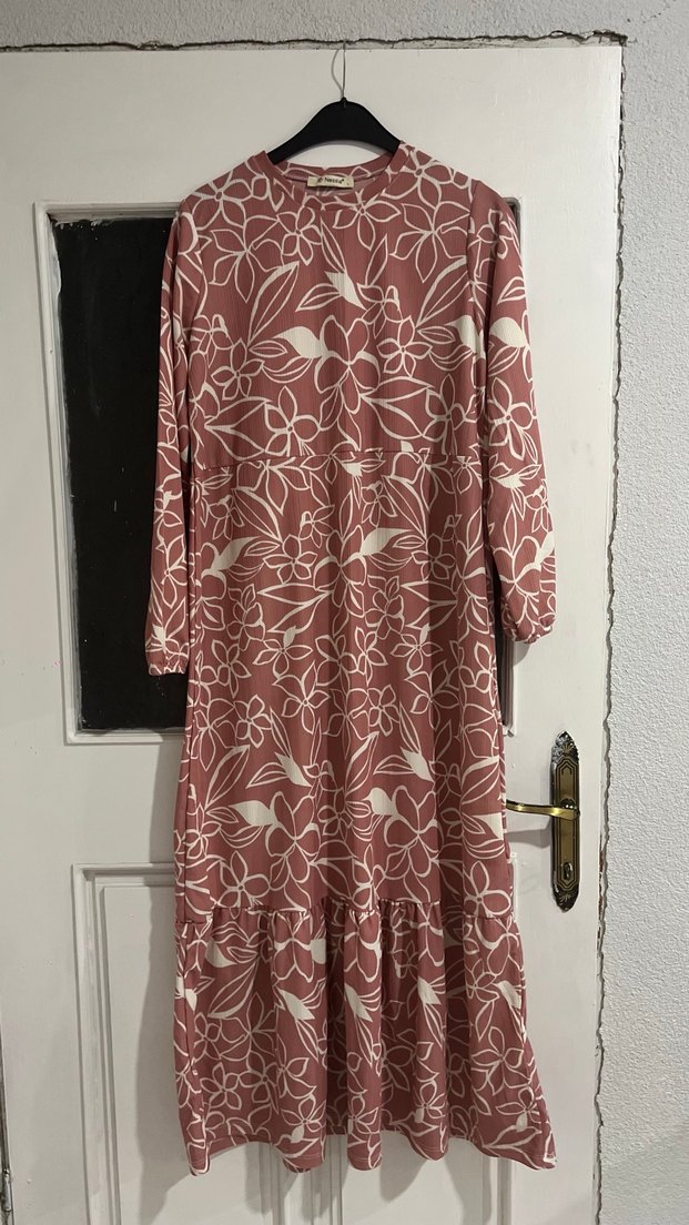 Kahverengi Çiçek Desenli Uzun Bohem Elbise - Görsel 2