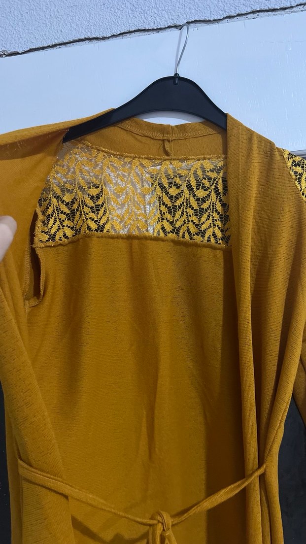 Sarı Kuşaklı Uzun Kollu Kadın Hırka - Görsel 3