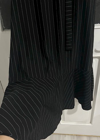 Çizgili Siyah Kemerli Jile Elbise - Görsel 4