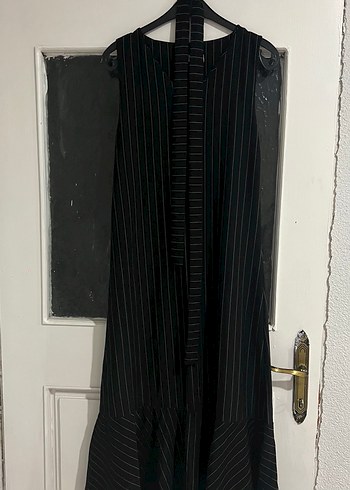 Çizgili Siyah Kemerli Jile Elbise - Görsel 2