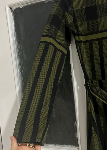 Koyu Haki Uzun Kollu Kuşaklı Elbise - Görsel 4