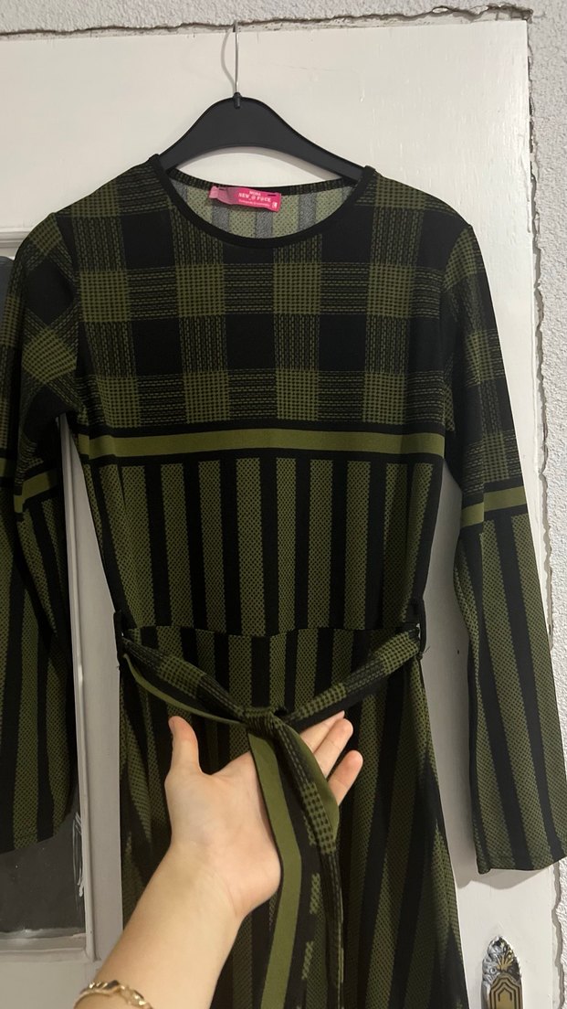 Koyu Haki Uzun Kollu Kuşaklı Elbise - Görsel 3