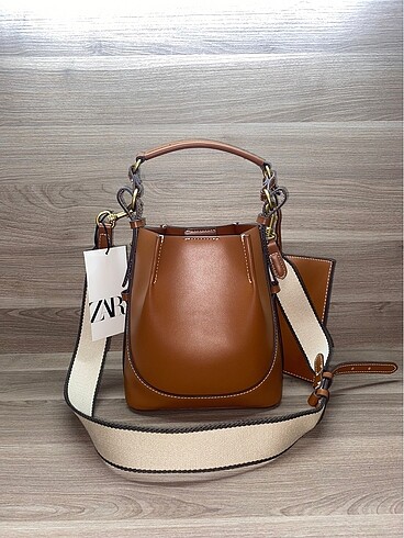zara bucket çanta