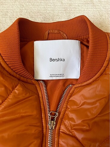 xs Beden turuncu Renk Bershka bomber ceket