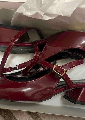Bordo Tokalı Kadın Klasik Ayakkabı