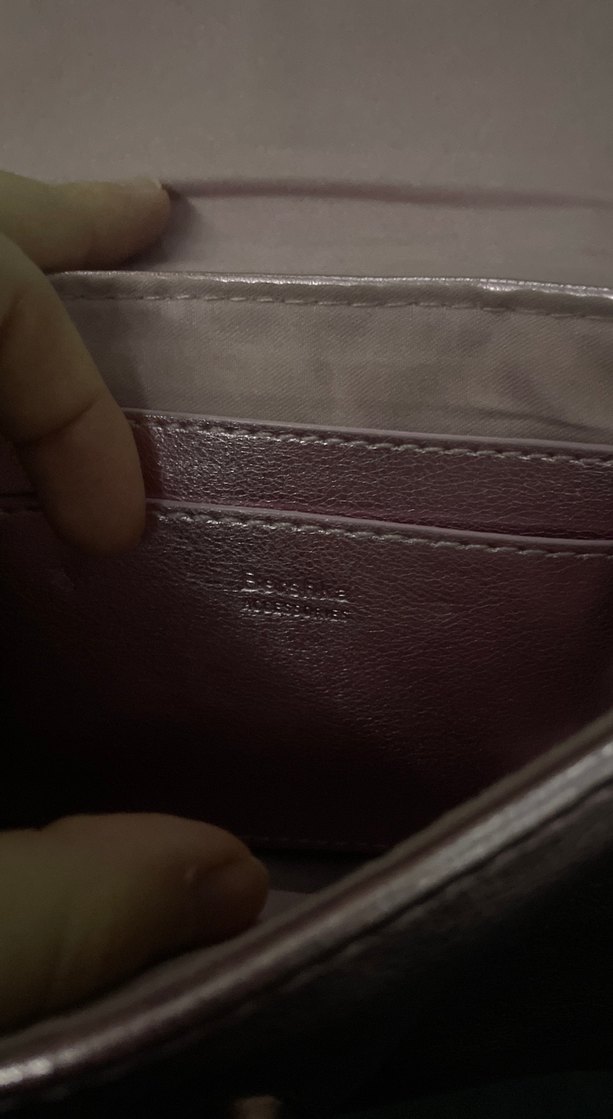 Zincir Detaylı Parlak pembe Deri Çanta - Görsel 2