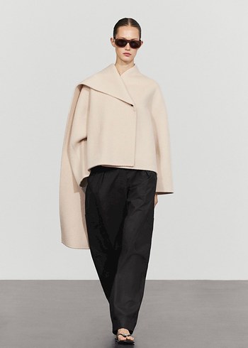 Massimo Dutti Krem Atkili Yun Kisa Kaban