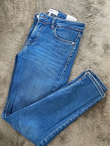 Jean mango