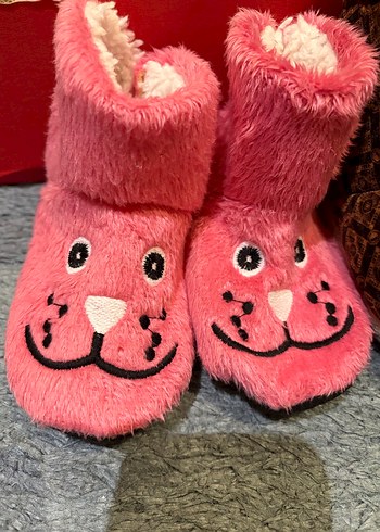 Kızlar için Pembe Kürklü Sıcak Terlik - Görsel 3