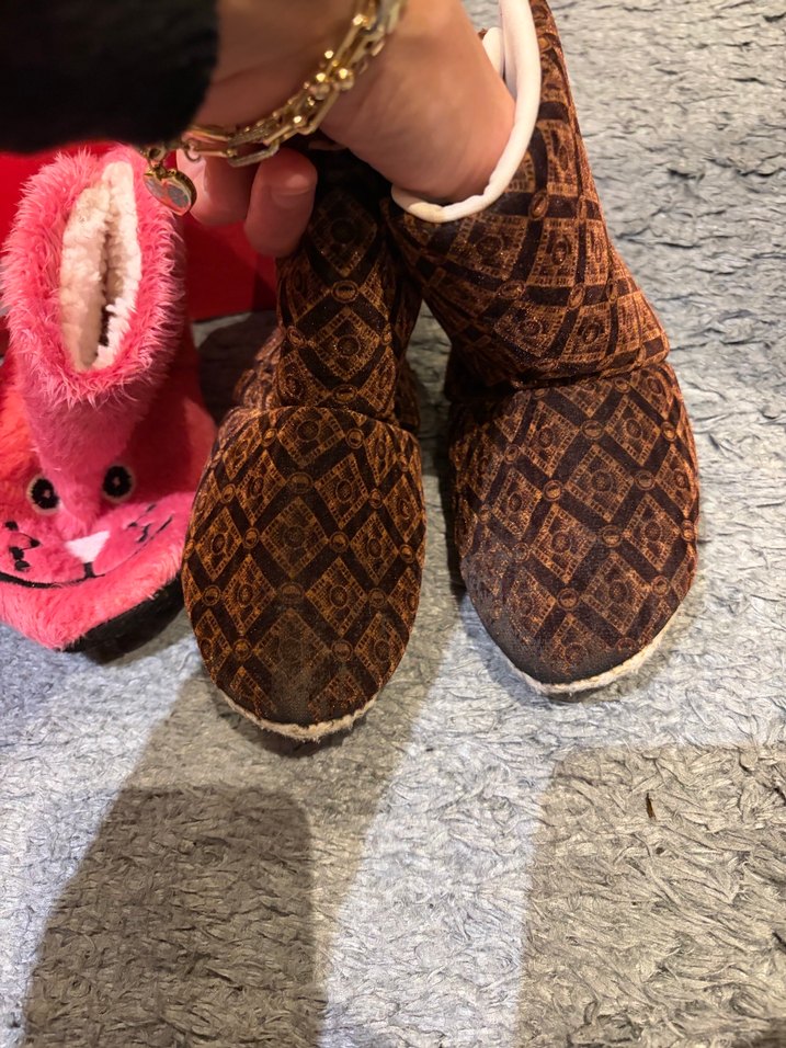 Kızlar için Pembe Kürklü Sıcak Terlik - Görsel 5