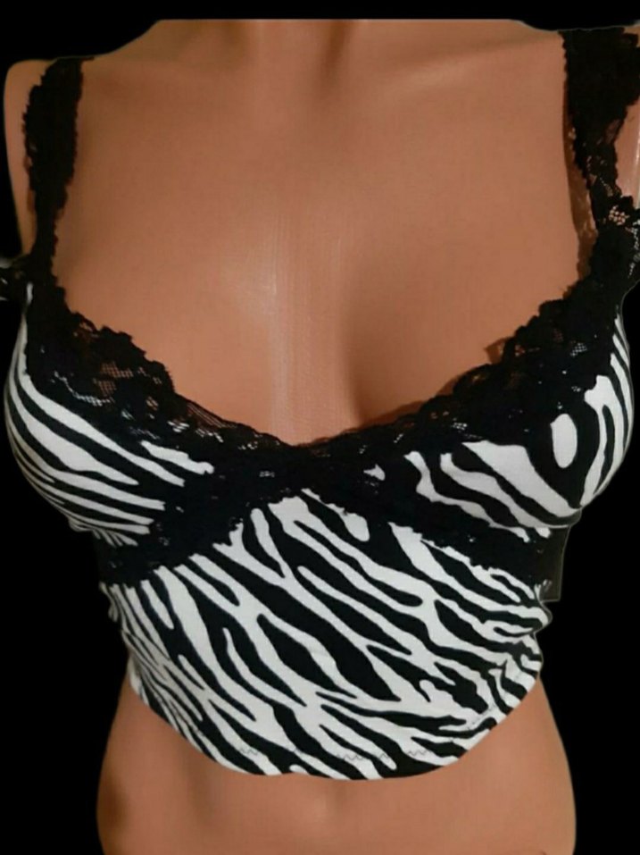 Kadın Siyah Zebra Desenli Dantel Detaylı Üst - Görsel 4