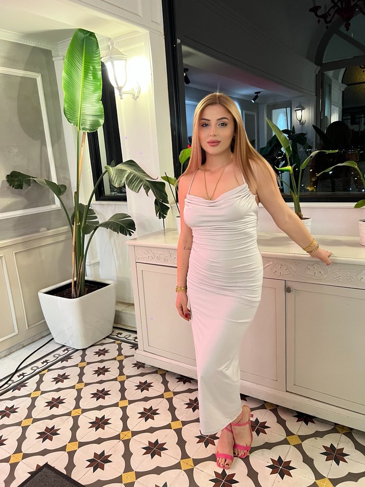 Beyaz Straplez Uzun Kadın Elbise - Görsel 3