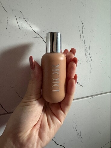 dior face and body fondoten 4N