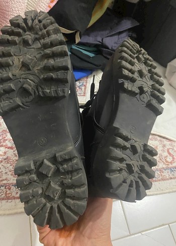 Tokalı Siyah Deri çocuk bot - Görsel 3