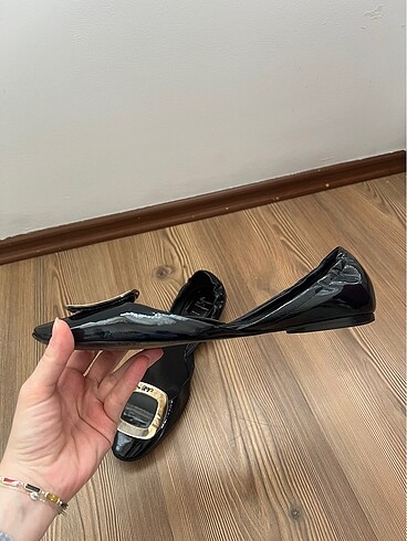 39,5 Beden Roger Vivier Siyah Babet